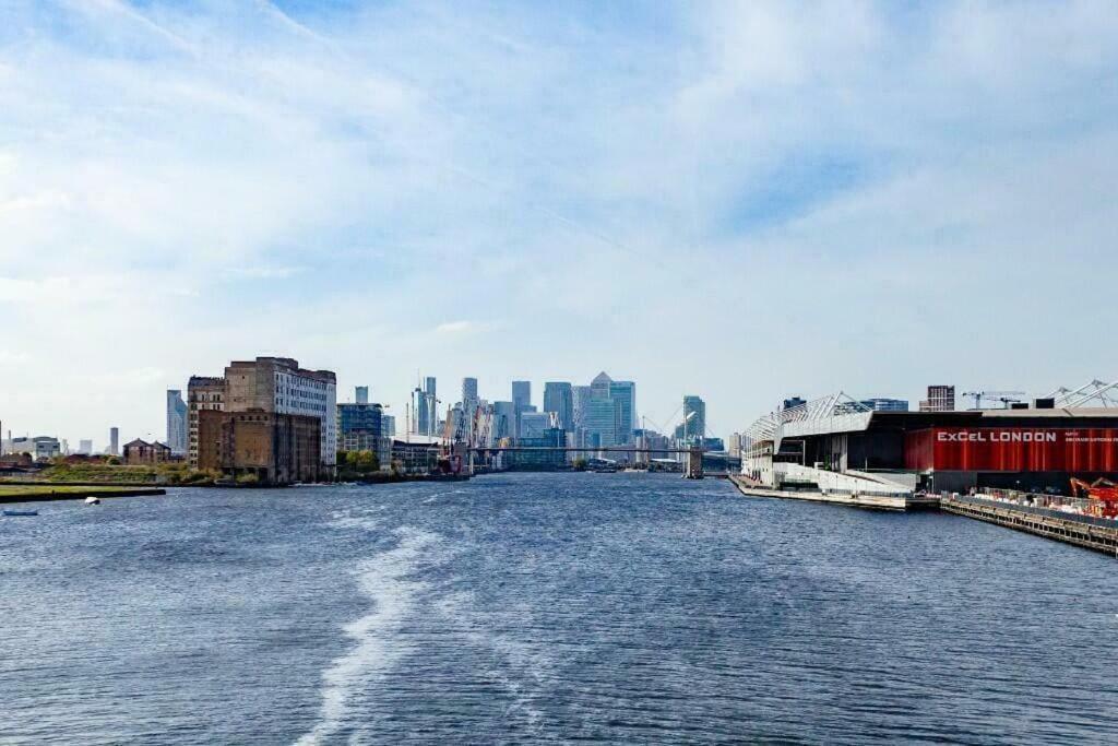 City Escape - Royal Wharf Λονδίνο Εξωτερικό φωτογραφία